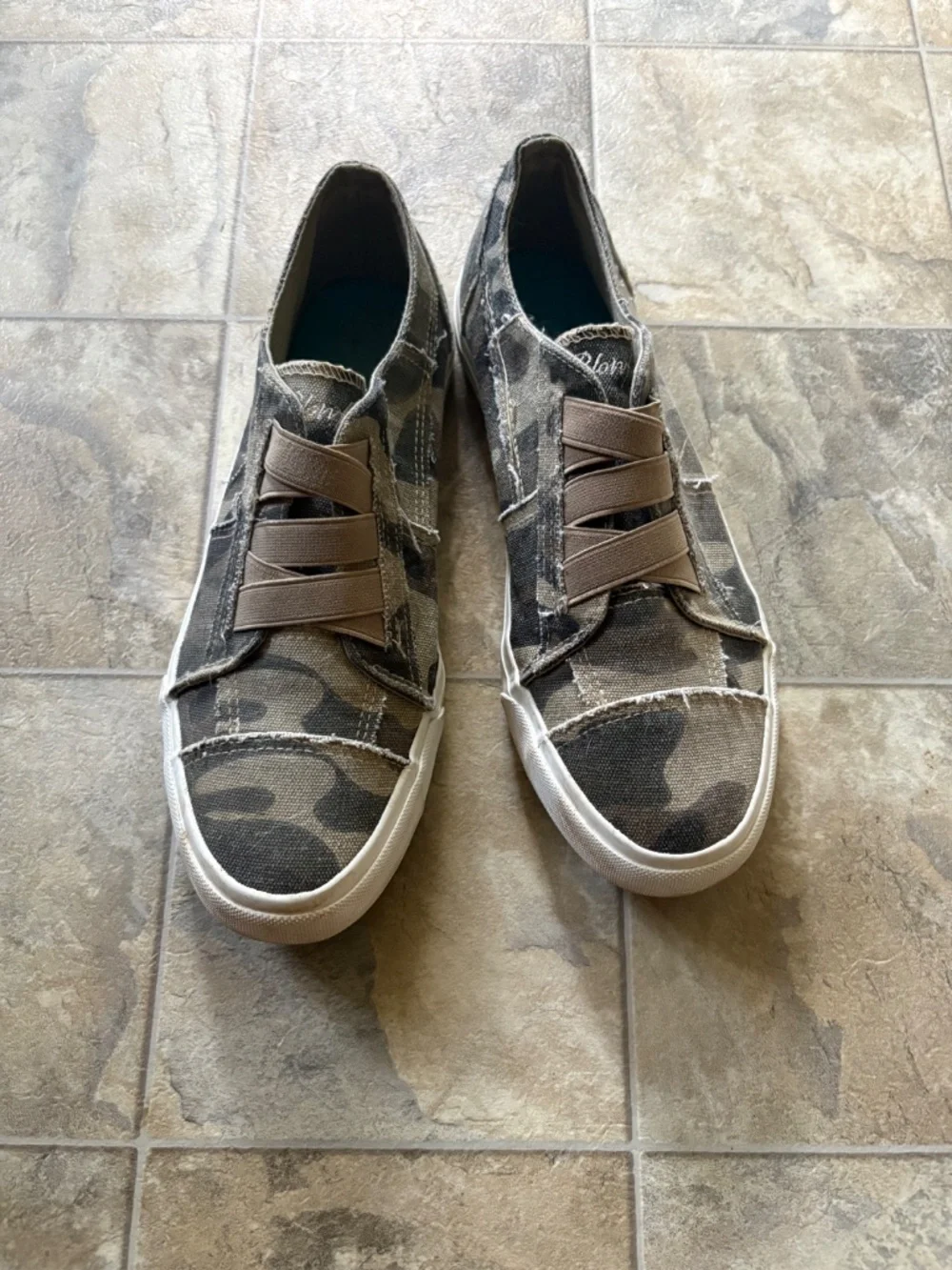 Woman’s shoes